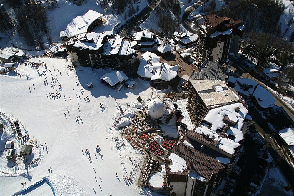 レ・ゾル Les Terrasses Du Soleil D'Or By Infini Mountainアパートホテル エクステリア 写真
